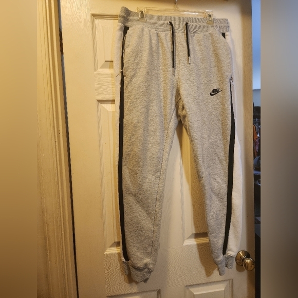 Nike Sweat Pants - Picture 1 of 2